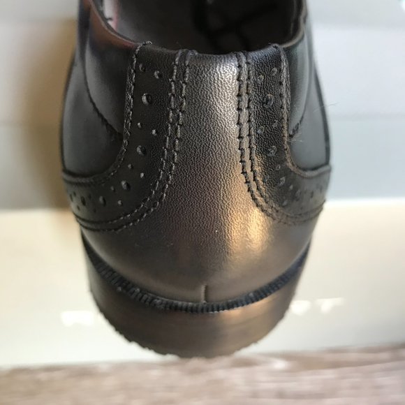 ROCKPORT Total Motion Office Black Wing Tip Oxford dress shoe - Picture 2 of 6